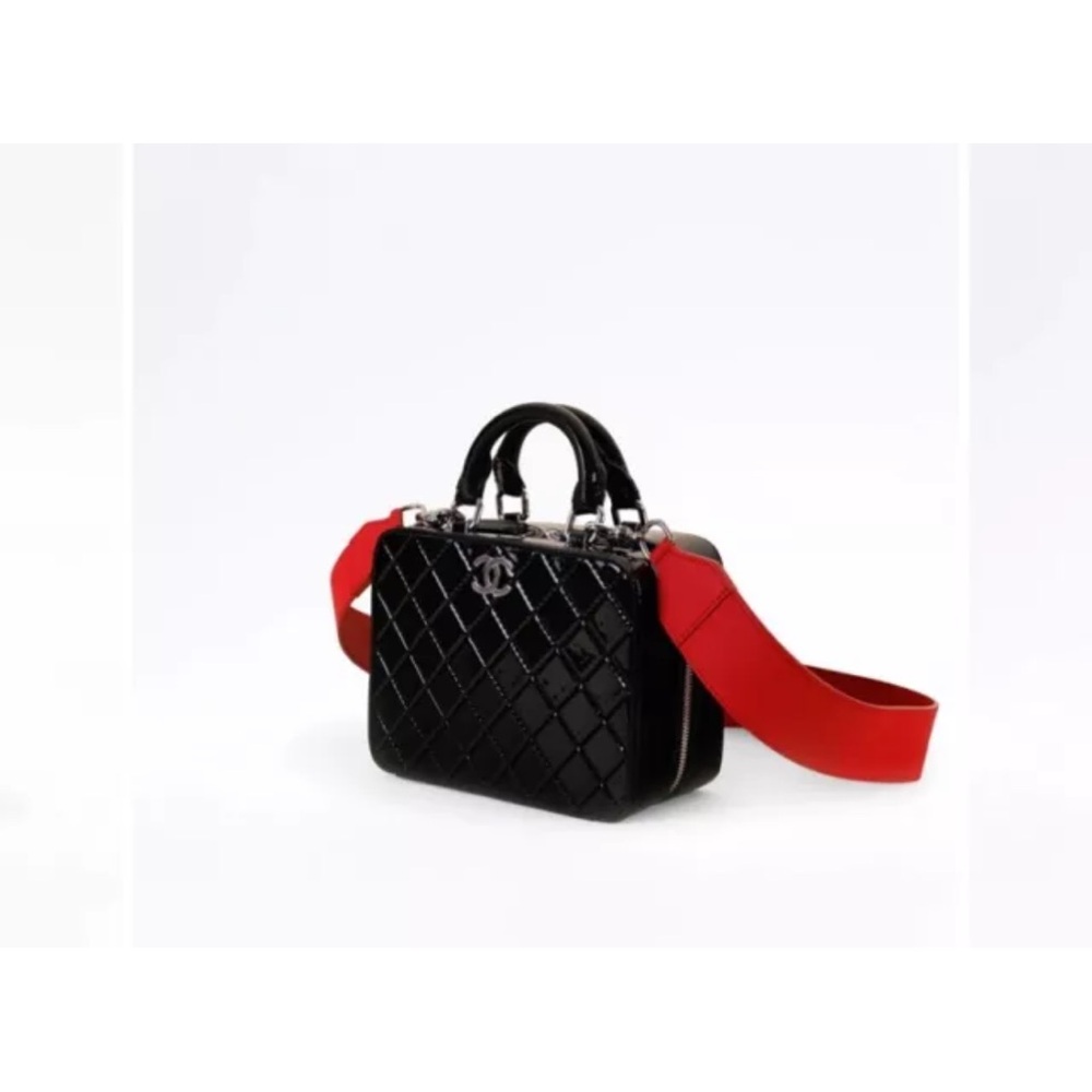 Chanel vanity bag
